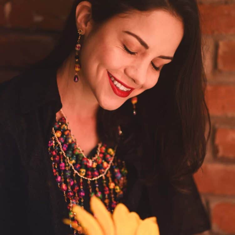 Litza - Collar de Colores hecho de Palma Tejida con Cristales - Collar de Colores