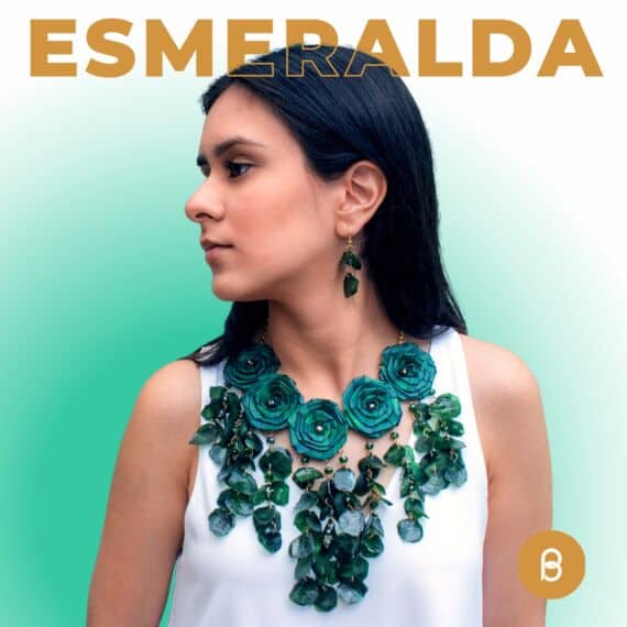 Esmeralda - Collar Artesanal de Palma y Escama